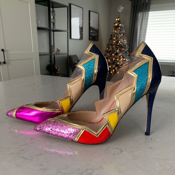 SOLD! Aldo Heels - Picture 3 of 5